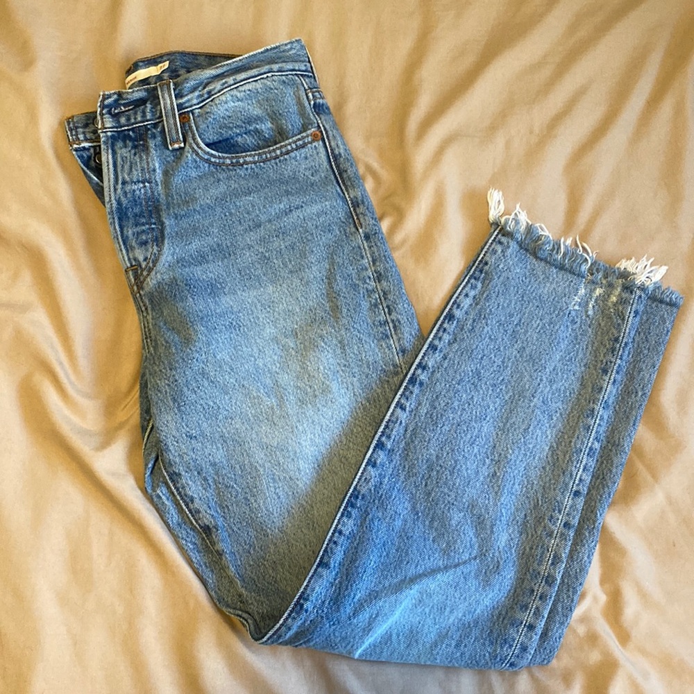 Levi’s High-Waisted Jeans